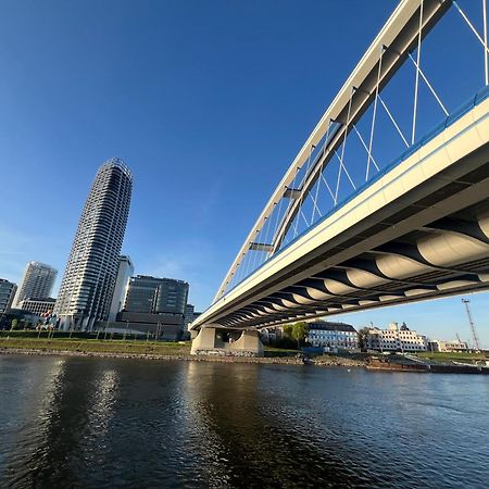 River Front Mezonet Eurovea Bratislava Eksteriør bilde