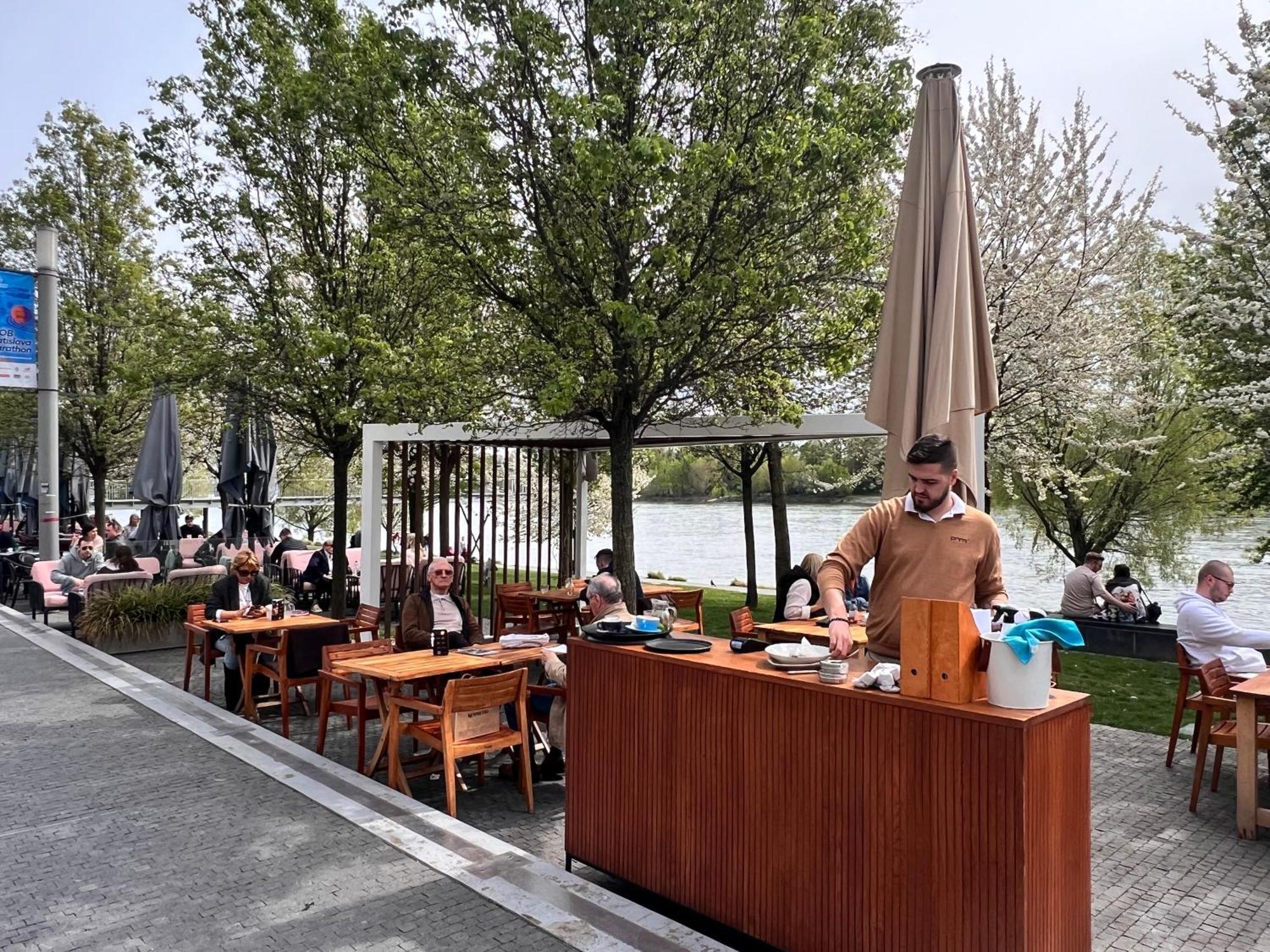 River Front Mezonet Eurovea Bratislava Eksteriør bilde