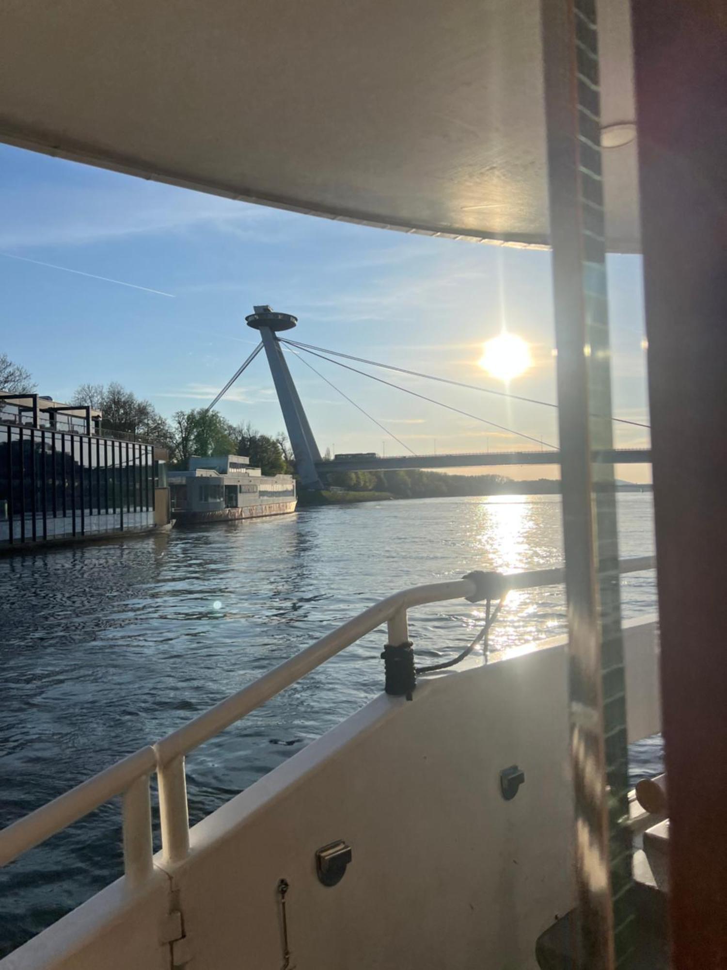 River Front Mezonet Eurovea Bratislava Eksteriør bilde